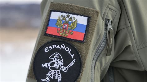 Сотрудница РФС извинилась за запрет развернуть флаг батальона ...