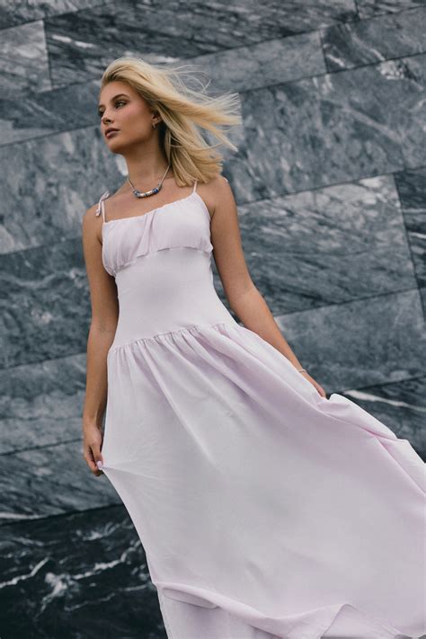 OLA SZKOLDA SEXY HOT PHOTOS LEGS NAKED NUDE