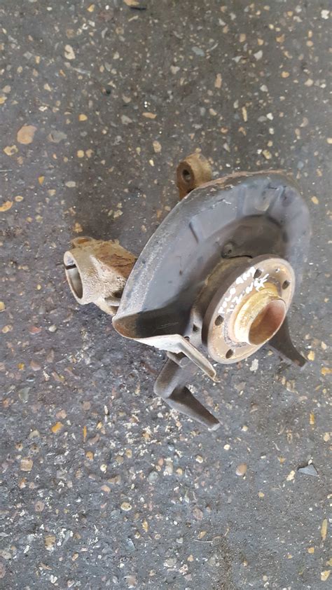 Volkswagen Polo N Passenger Nsf Front Wheel Hub Bbm