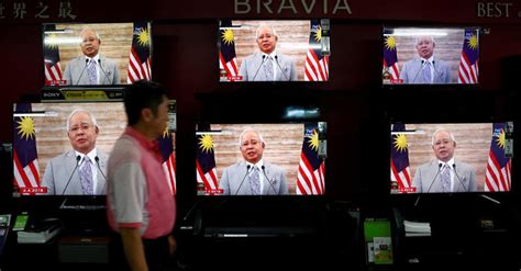 Malaysia S Najib Dissolves Parliament Paving Way For Tough Election