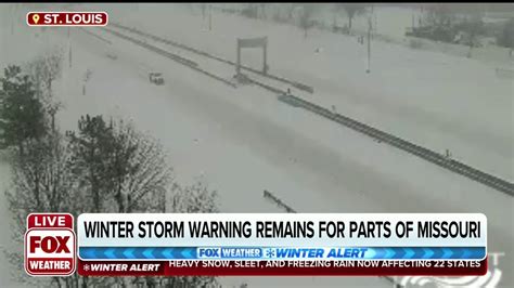 Winter Storm Covers Most Of Missouri Interstates In Snow Youtube