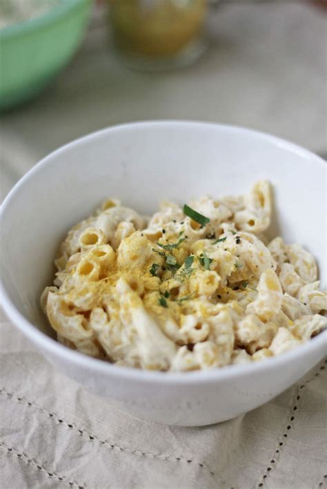 Creamy Cauliflower Vegan Alfredo VeguKate