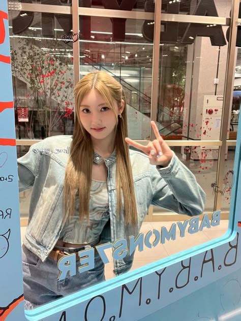 Hot Debut Babymonster Sheesh Korean Girl Groups Celebrities Yg Entertainment