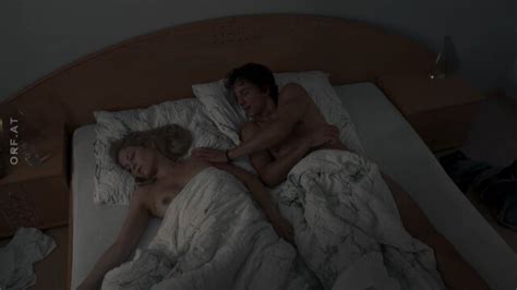 Nude Video Celebs Hilde Dalik Nude Broll Baroni Fur Immer Tot 2022