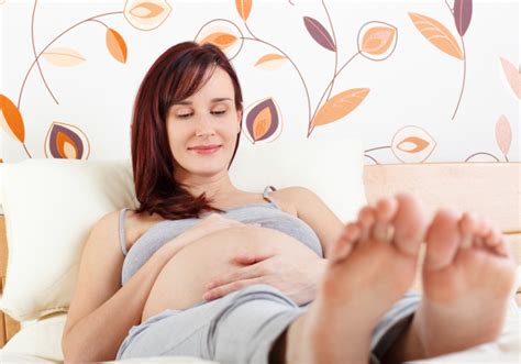 Piedi E Caviglie Gonfie In Gravidanza Rimedi Tutto Mamma