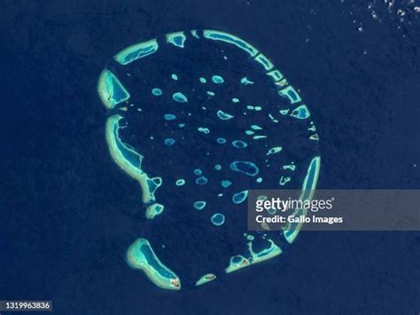 Faafu Atoll Photos and Premium High Res Pictures - Getty Images