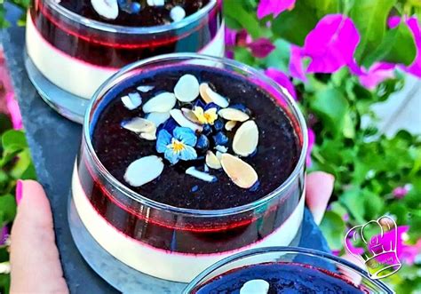 Recette Panna cotta à la vanille et aux myrtilles Lorminy