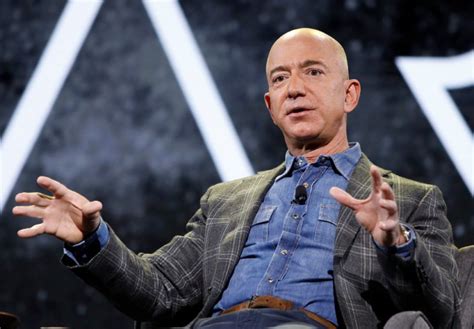 Jeff Bezos Becomes The Worlds First Person To Hit A Net Worth Of 200