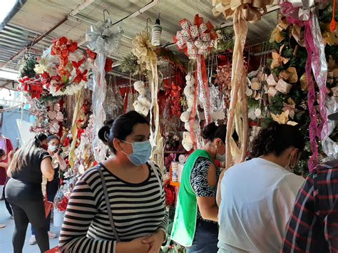 Arranca Con Xito La Feria Navide A Instalada En El Parque Refugio