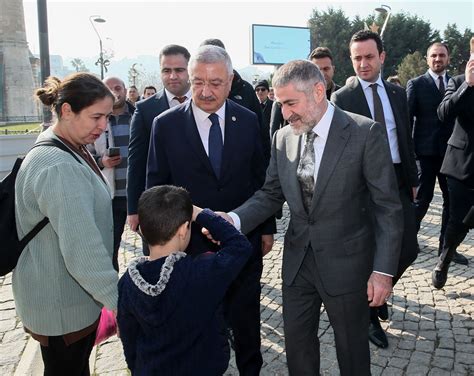 Nureddin Nebati Zmir Ktisat Kongresi Nin Ana Temas N A Klad