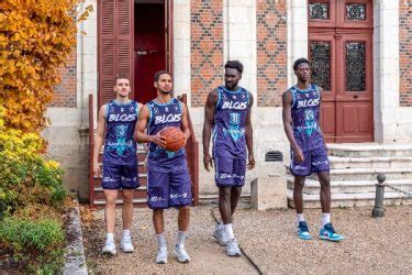 A Blois L Quipe De Basket Enfile Une Tenue Aux Couleurs De La Ville