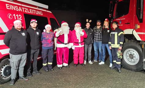 Der Nikolaus War Da Feuerwehren Der Stadt Leun