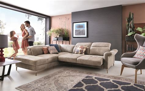 Sofa W Salonie Postaw Na Naro Nik Wietnych Modeli Galeria