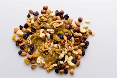 Premium Photo | Mix of nuts and dried fruits