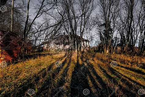 Lost Place stock image. Image of bedroom, home, broken - 141020943