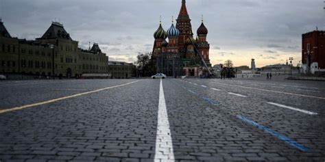 Rusia Vs Ucrania Mujer Que Protest En Televisi N Rusa Contra La