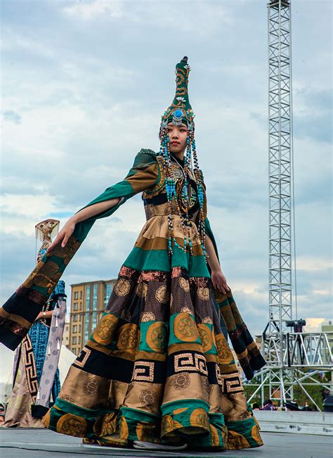 Mongolian Fashion