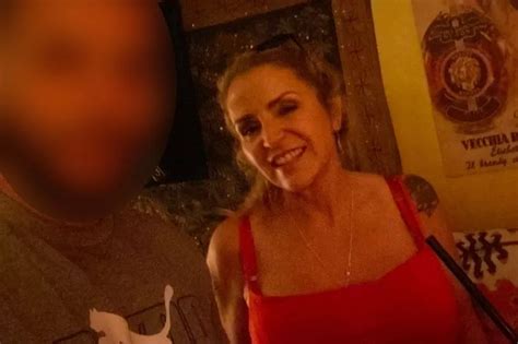 Mum Puts 6st Weight Loss Down To Ghostbusting And Sex Lincolnshire Live