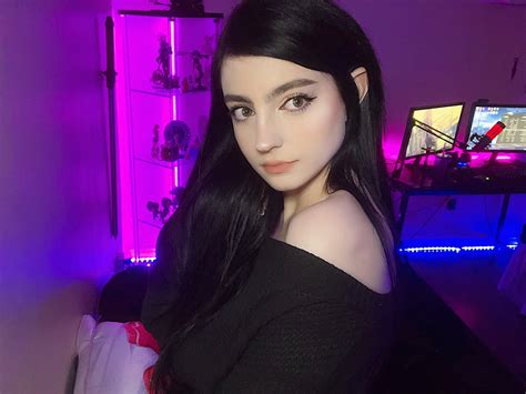 Ava Nicks' OnlyFans: The Business Of Being A Star