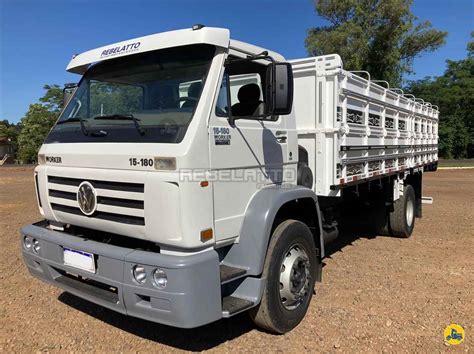 Caminhão Toco 4x2 Graneleiro à venda Ônibus e Vans