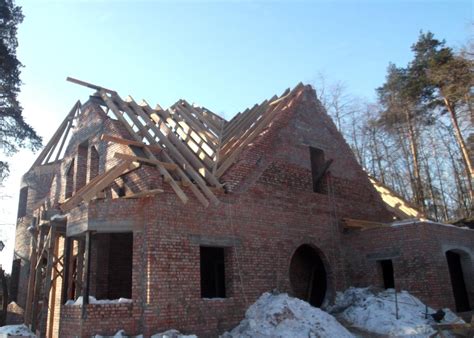 Монтаж гибкой черепицы - цены, заказать укладку мягкой (битумной) кровли.