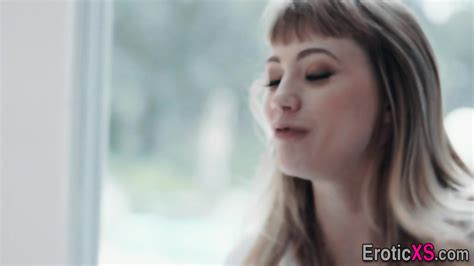 Blonde Babe Gets Pussy Creampied