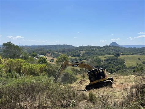 Photo Gallery Black Mountain Landslide Your Say Noosa