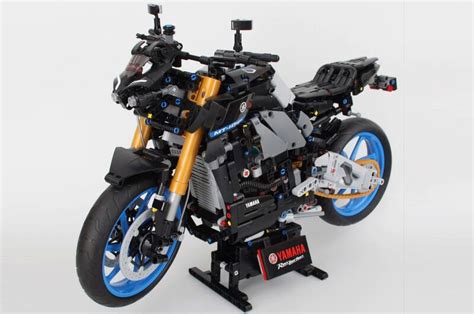 Ultra-Intricate Motorcycle LEGOs : motorcycle LEGO