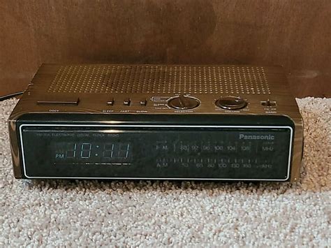 Panasonic Wood Grain Digital Am Fm Radio Alarm Reverb Australia