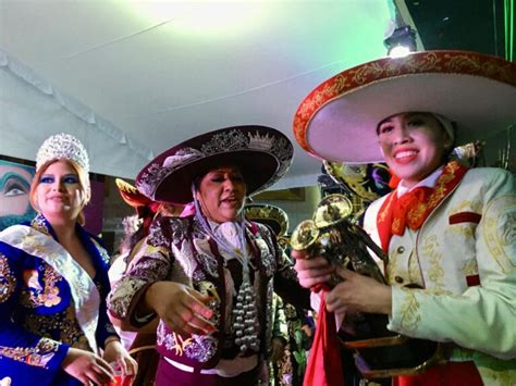 ARRANCA EL CARNAVAL DE CHIMALHUACÁN CON DESFILE POR EL CIRCUITO