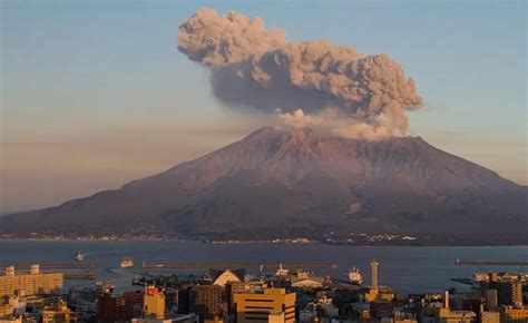 5 famous volcanoes in Japan | Nabtrip