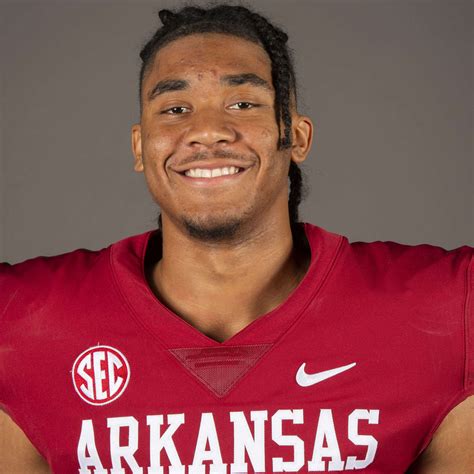 Razorback Quarterback Taylen Green has fÏnally announced his....