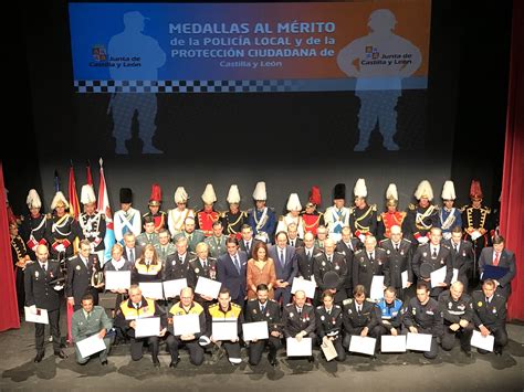 Entregadas las medallas al Mérito a Policía Local y Protección Civil de