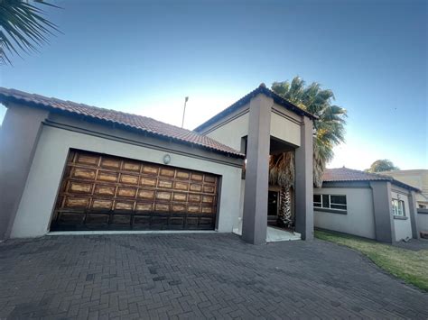 Bedroom House For Sale In Vanderbijlpark Se P