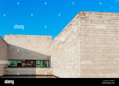 Minimalist Architectural Wind Hi Res Stock Photography And Images Alamy