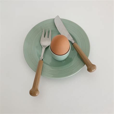 1940s Wood S Ware Cake Plate With Egg Cup