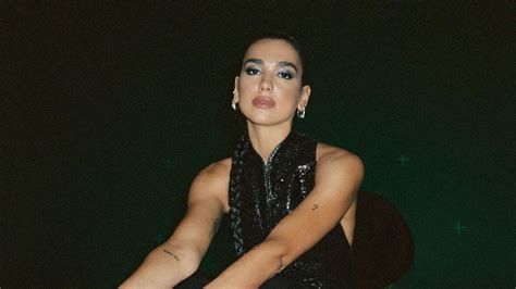 Magn Fico Foto Dua Lipa Impacta A Sus Fans Al Posar Para La Portada