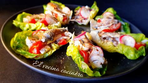 Ensalada Con Sardinas De Lata En La Comunidad De Cocina