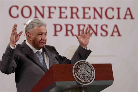 AMLO anuncia marcha del Ángel de la Independencia al Zócalo por su