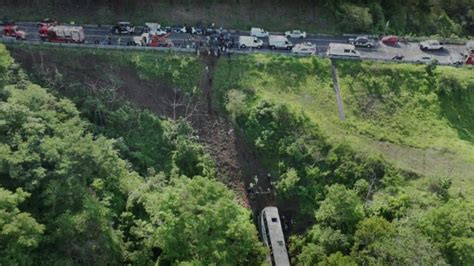 México Accidente De Autobús Con Migrantes Deja 17 Muertos Y 22 Heridos