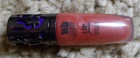 Aga w krainie czarów Urban Decay Naked