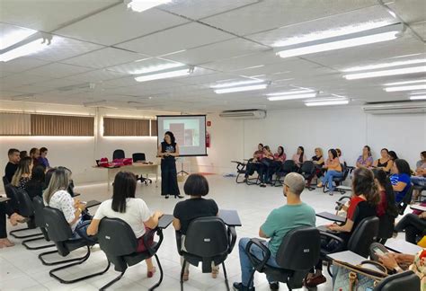 Prefeitura capacita profissionais da Saúde para prevenção de câncer de