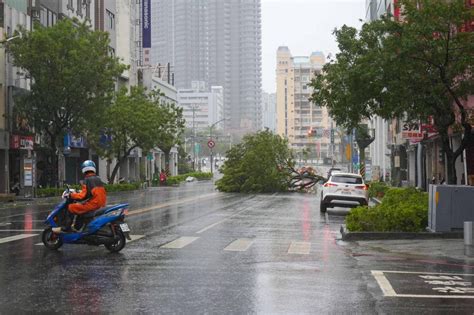 Typhoon Krathon Makes Landfall In Taiwan Causes Damage The Manila