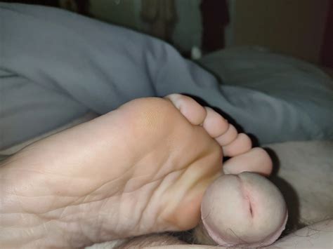 Amateur Milf Evening Foot Tease Nude Pics Xhamster