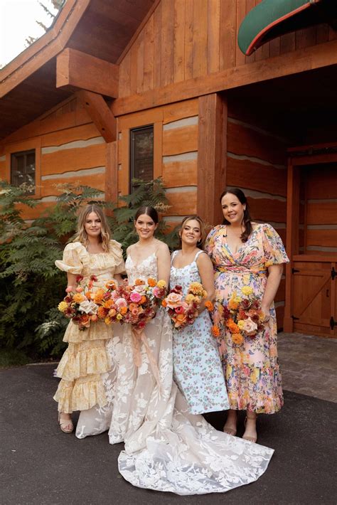 Mother wedding hairstyles impact how the bridal party looks on camera 11