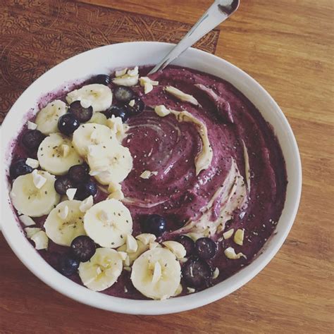 Ricetta Smoothie Bowl Di Mirtilli E Banana Veganocrudista It