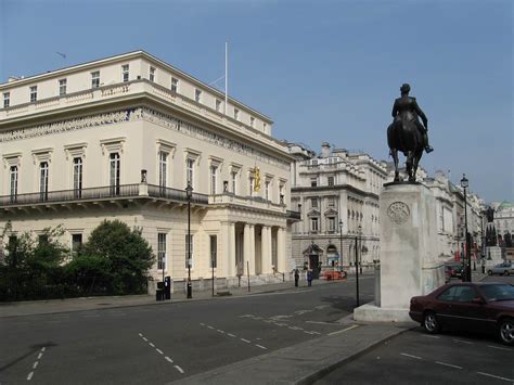 Waterloo Square 5 Arnaud Picard Flickr