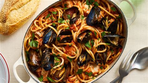 A Big, Beautiful Seafood Pasta - The New York Times