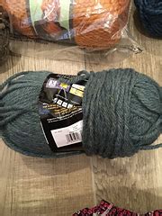 Ravelry: Lion Brand Wool-Ease Chunky