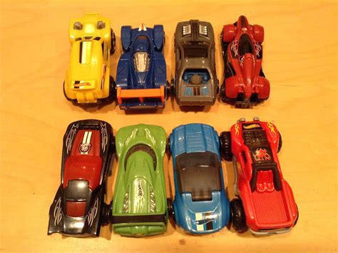 Julian S Hot Wheels Blog Mcdonald S Happy Meal Hot Wheels Toys Challenge Lab Complete